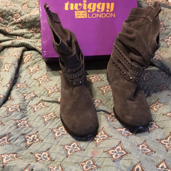 twiggy LONDON Shoes - Twiggy LONDON Dark grey ankle booties size 8.5.